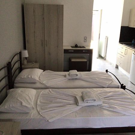Tycherón Hotel Loga מראה חיצוני תמונה