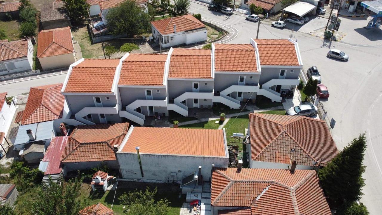 Tycherón Hotel Loga מראה חיצוני תמונה